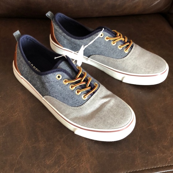 Old Navy Sneakers for Boys New with tag - Picture 4 of 8